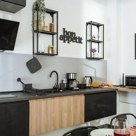 22 - New Building & Parking Bukarest