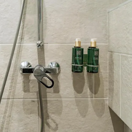 22 - New Building & Parking Апартаменты