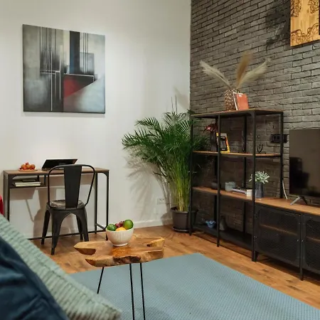 22 - New Building & Parking Апартаменты *