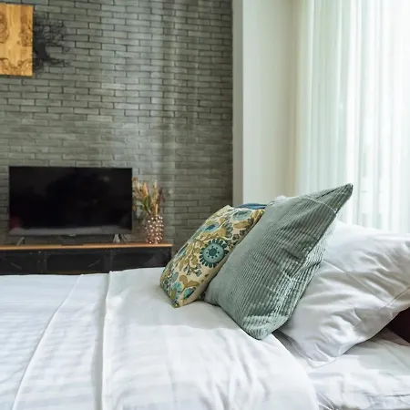 22 - New Building & Parking *